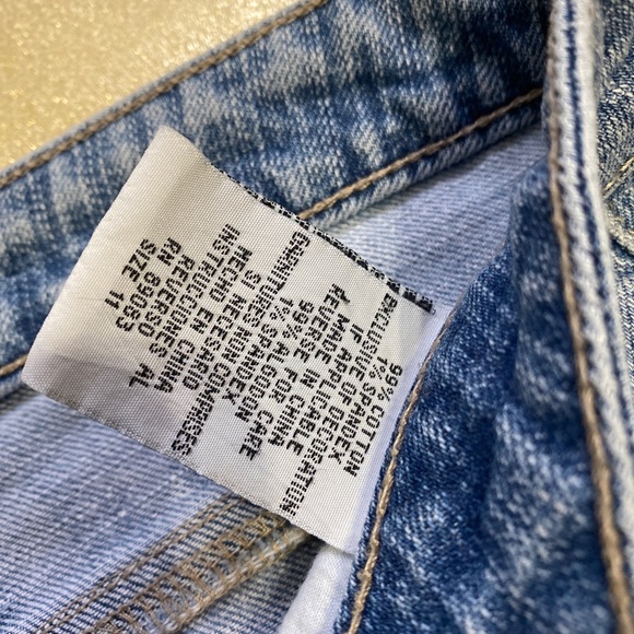 Women’s Y2K l.e.i Ashley Low-rise Denim Flare Jeans - Picture 4 of 9